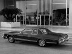 Dodge Royal Monaco Brougham 2-Door Formal Hardtop 1976 года